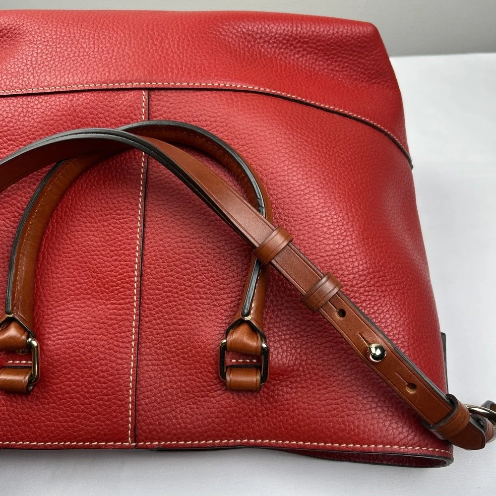 Dooney & Bourke nwt dooney